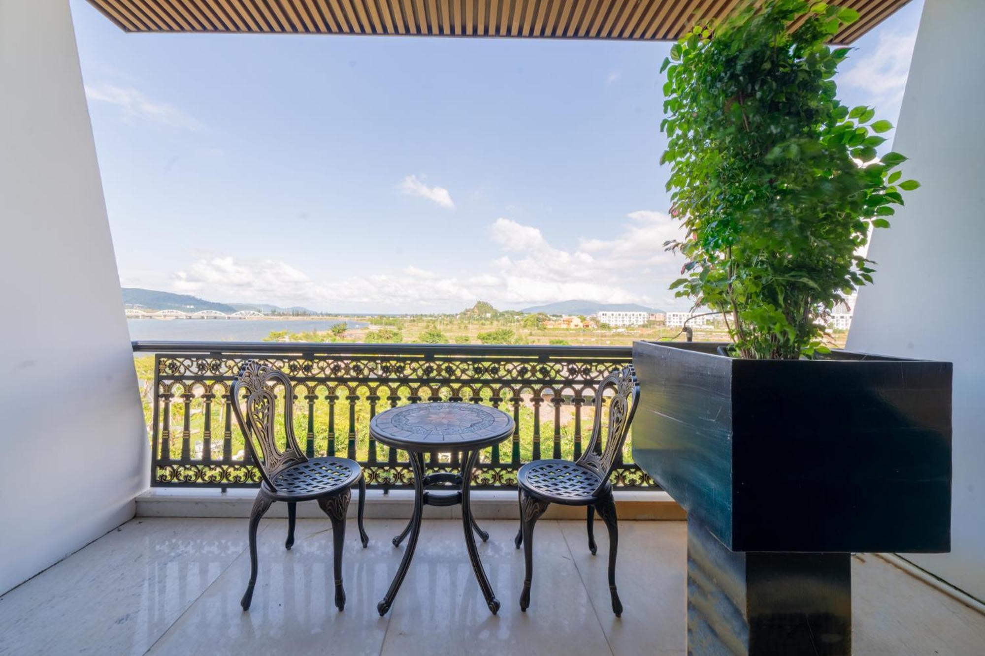 Cami Riverside Resort Da Nang Exterior foto