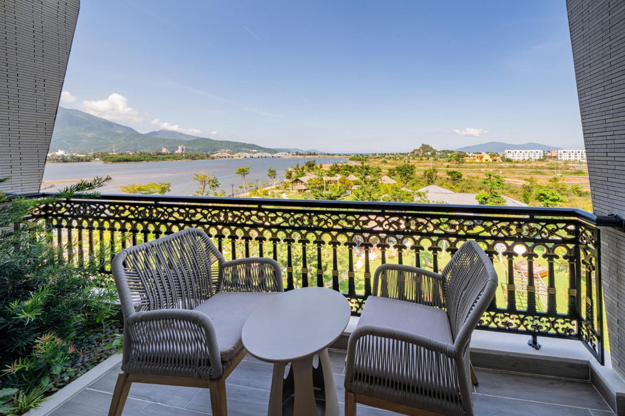 Cami Riverside Resort Da Nang Exterior foto